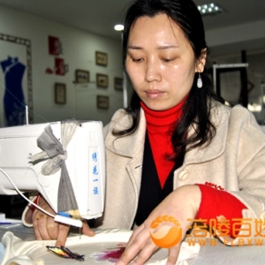 胡华芳获得重庆市三八红旗手称号