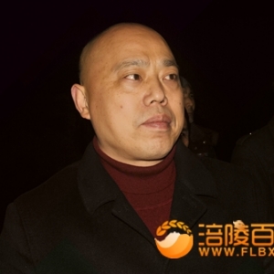 政馨苑小区晚上开起了消防知识讲座课