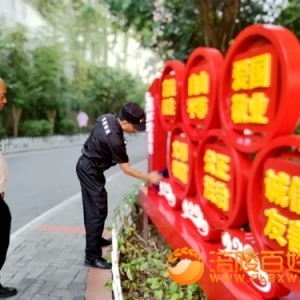 冒38度高温清洗50个宣传牌栏