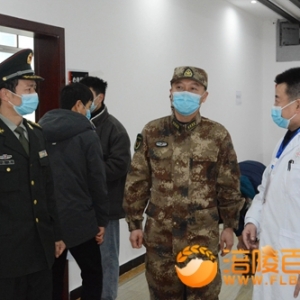 涪陵千余名青年征兵体检