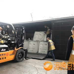大年三十涪陵西站增货上量迎新春