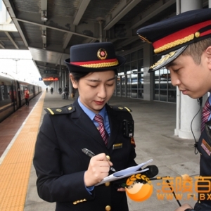 涪陵车务段: “四强化”力保“五一”假期运输安全