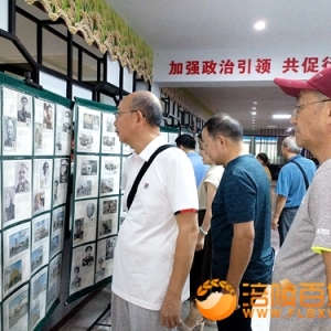 “2024集邮周”进重庆跃腾印务公司