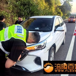 酷暑坚守护通途 暖心护航保平安